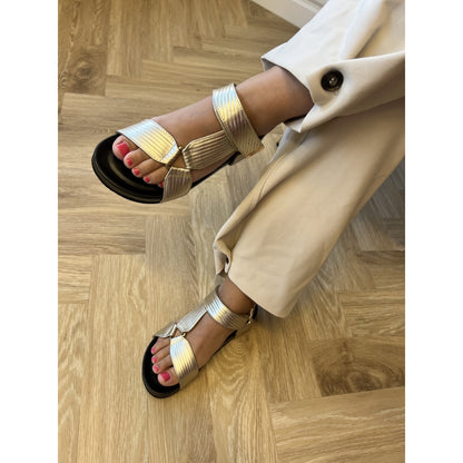 COPENHAGEN SHOES CARRIE LEATHER Sandals 0051 GOLD