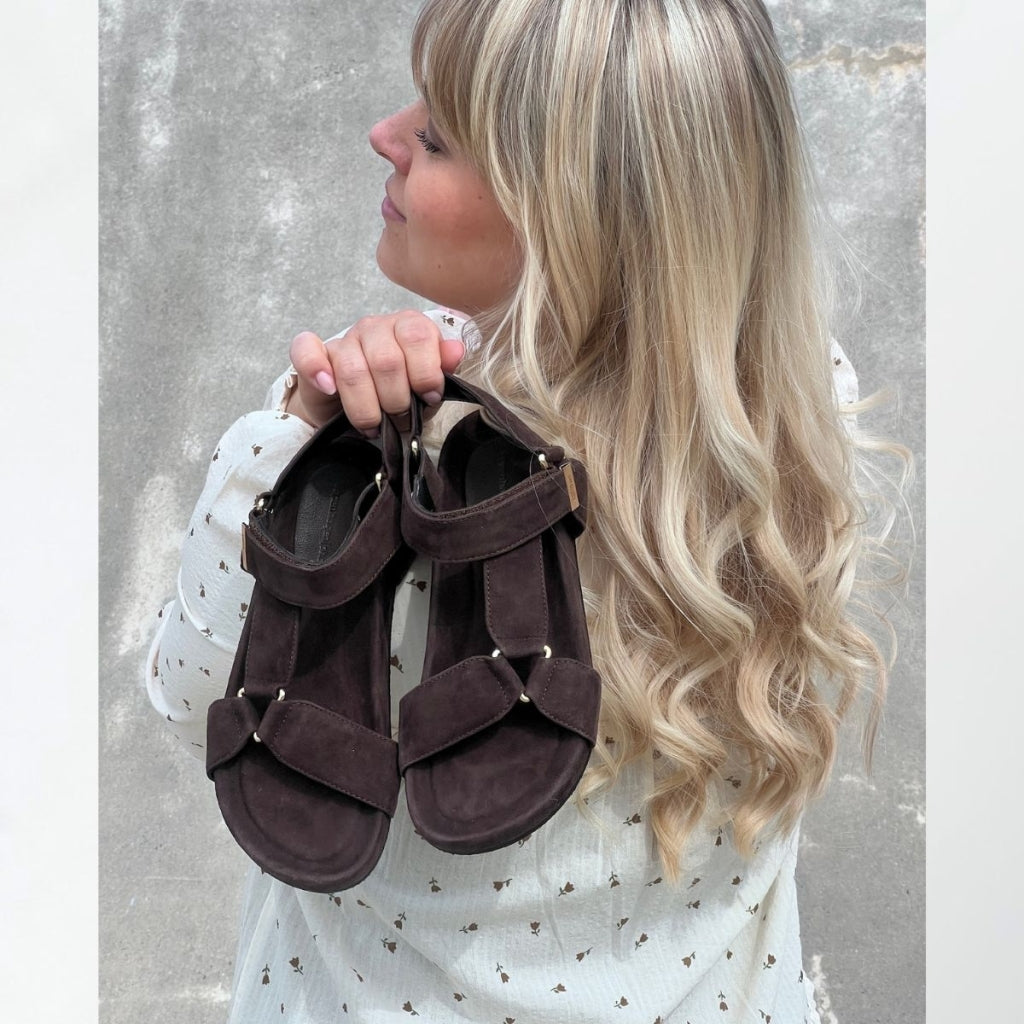 COPENHAGEN SHOES CARRIE SUEDE Sandals 129 DARK BROWN SUEDE