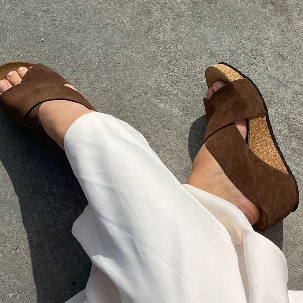 COPENHAGEN SHOES FRANCES 23 Suede Wedge sandals 00066 DARK BROWN (MARRONE 417)