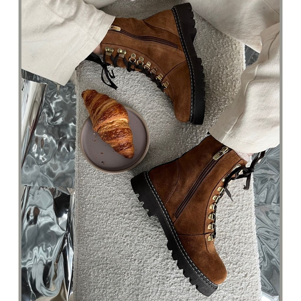 COPENHAGEN SHOES LIVING LIFE Boots 148 Cognac suede