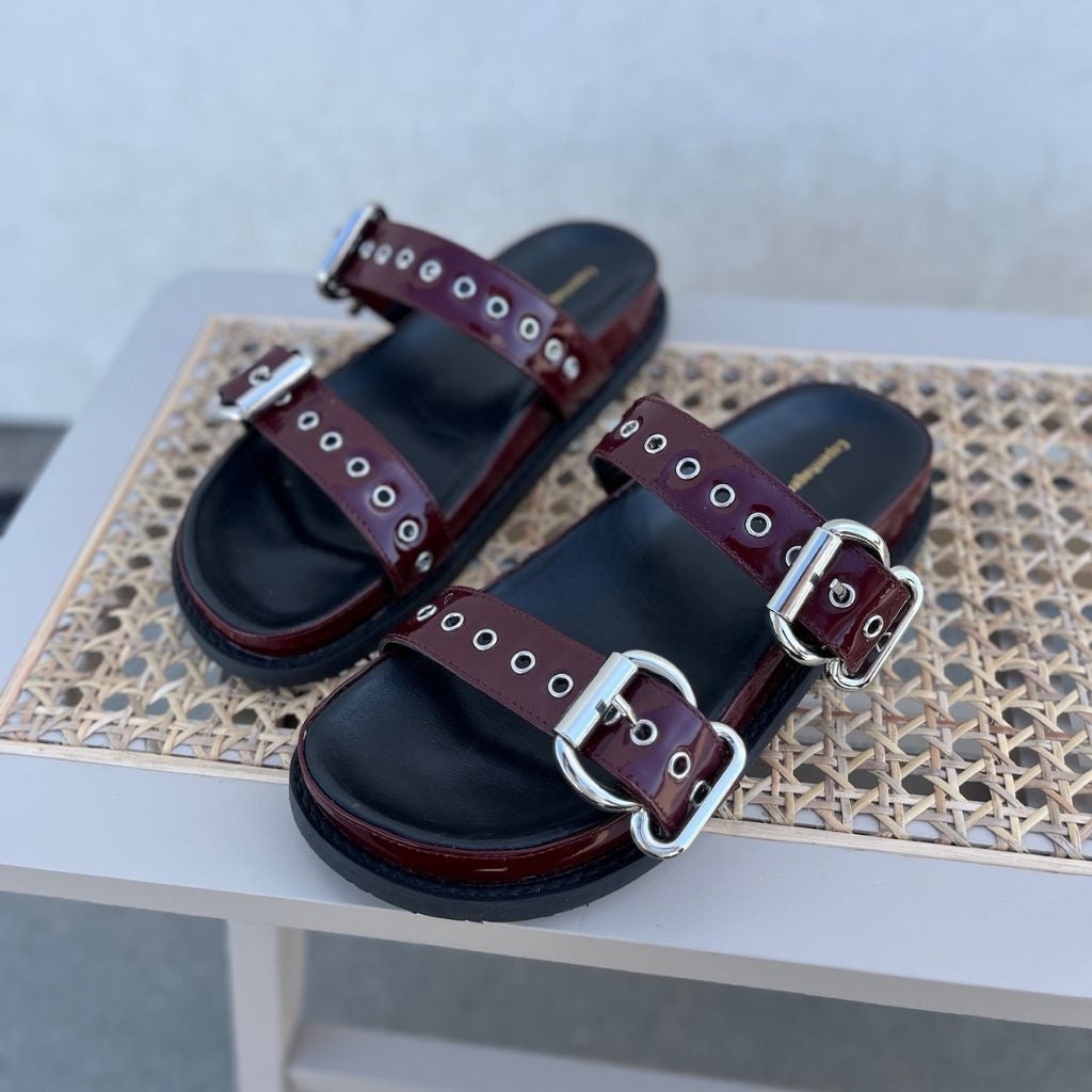 COPENHAGEN SHOES MAGICAL WALK PATENT Slippers 0108 DEEP CHERRY