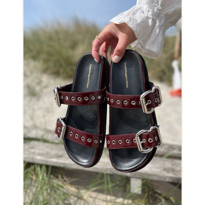 COPENHAGEN SHOES MAGICAL WALK PATENT Slippers 0108 DEEP CHERRY