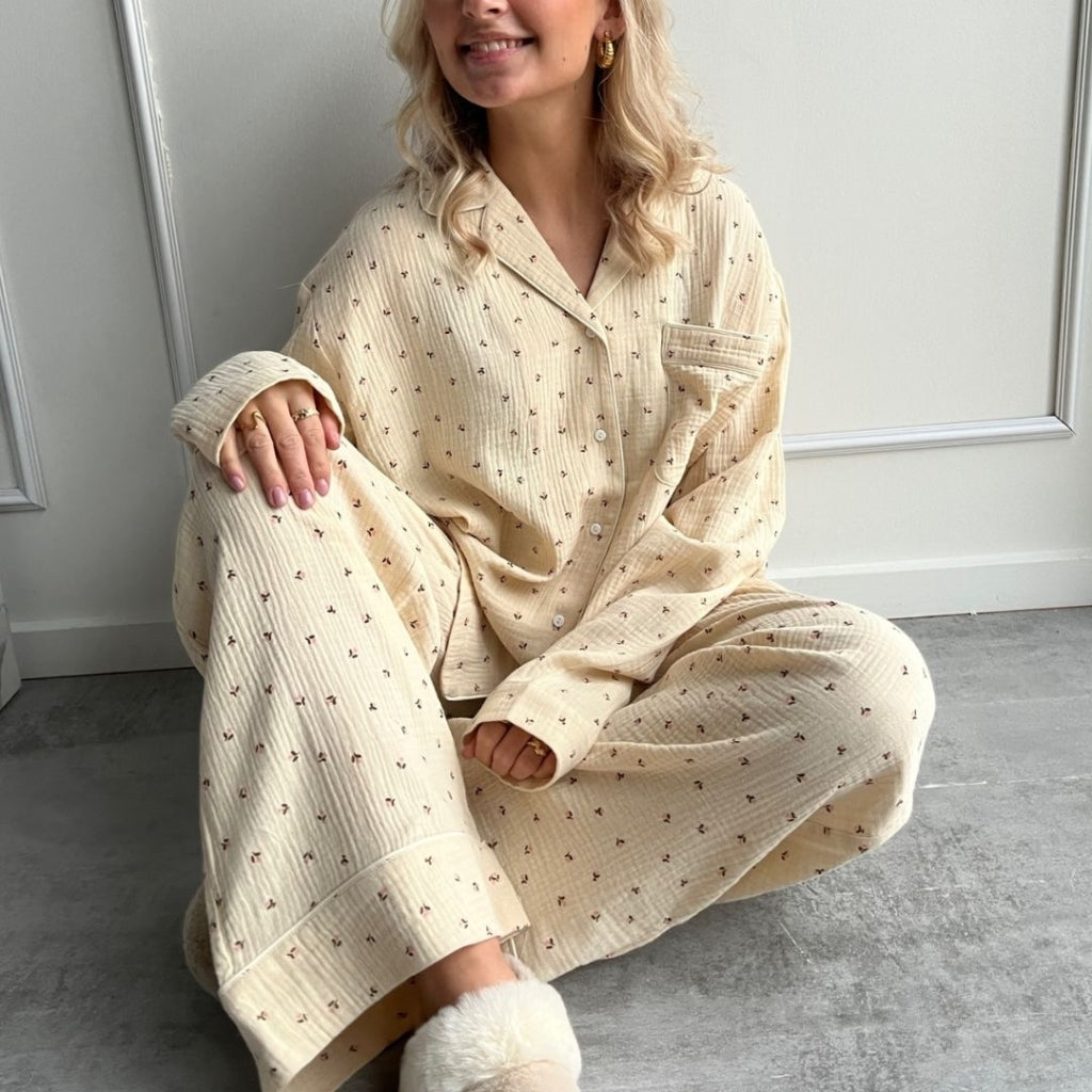 STORIES FROM THE ATELIER by COPENHAGENSHOES PAJAMAS PANTS 2 PANTS 01 BEIGE SMALL FLOWER