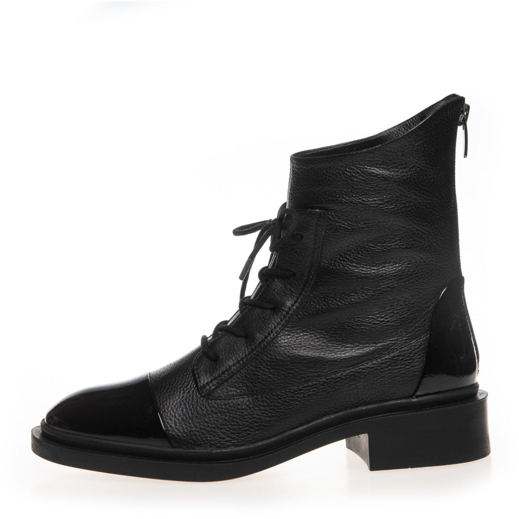COPENHAGEN SHOES POWER Boots 00010 BLACK W/PATENT TOE