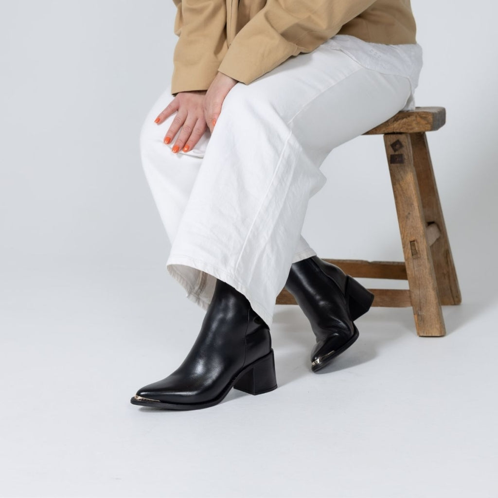 COPENHAGEN SHOES THE EMELY BOOT Boots 0001 BLACK