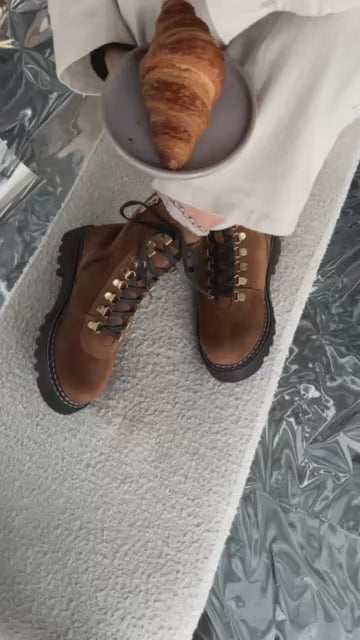 COPENHAGEN SHOES LIVING LIFE Boots 148 Cognac suede