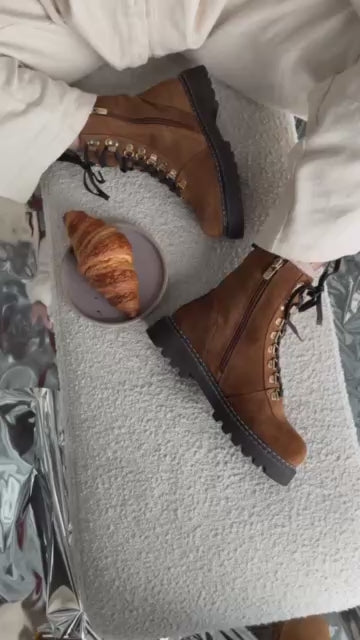 COPENHAGEN SHOES LIVING LIFE Boots 148 Cognac suede
